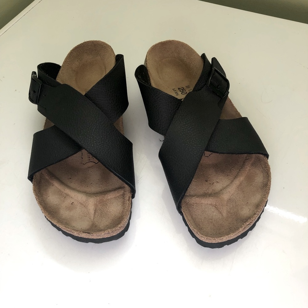 BIRKI’S with two black leather strap